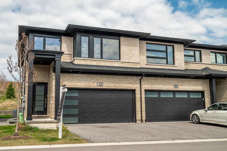 4552 Portage