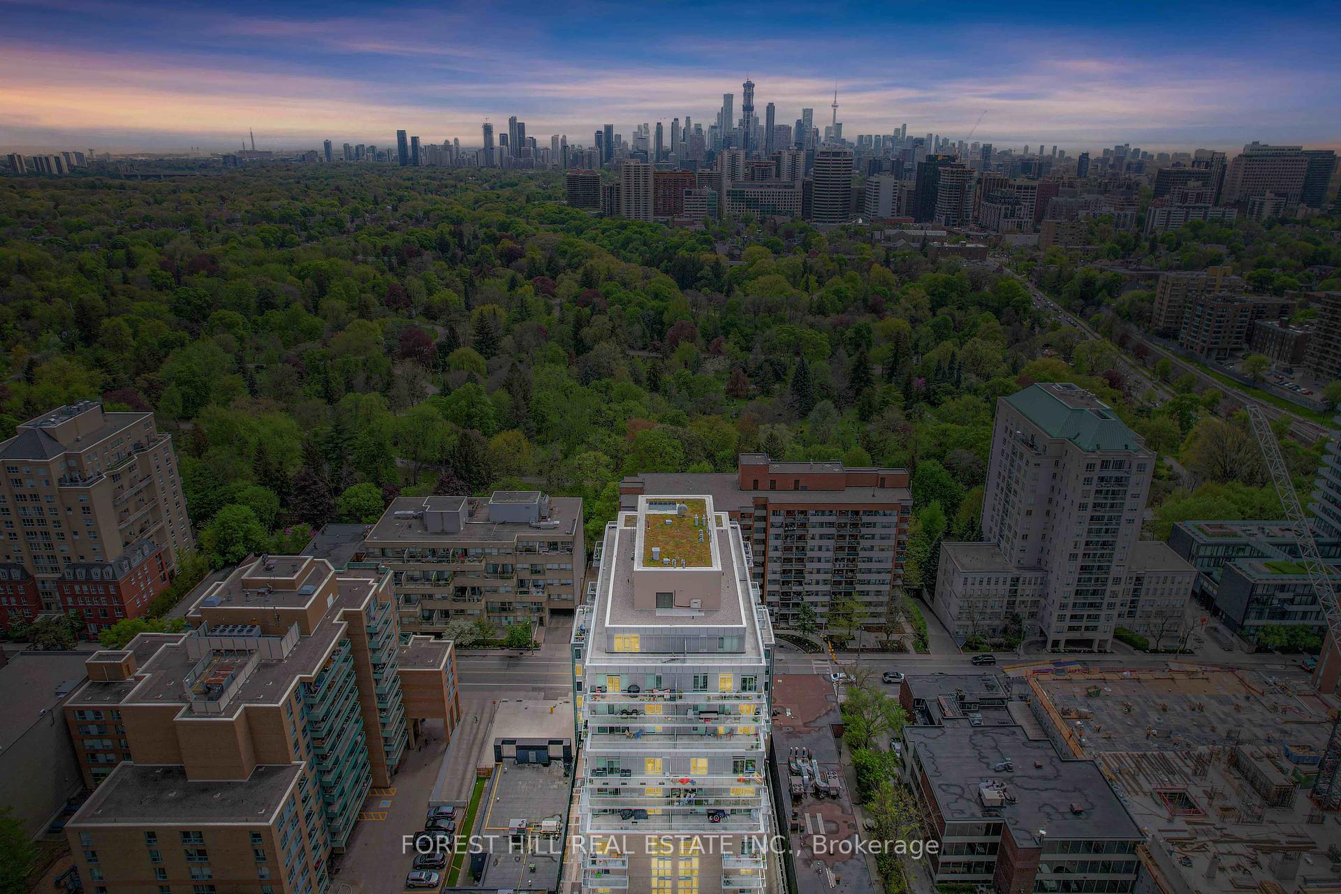 2 Bedrooms Condo at 68 Merton, Toronto For sale