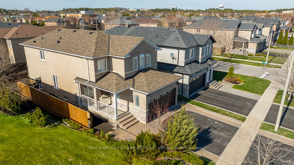 60 Deerwood