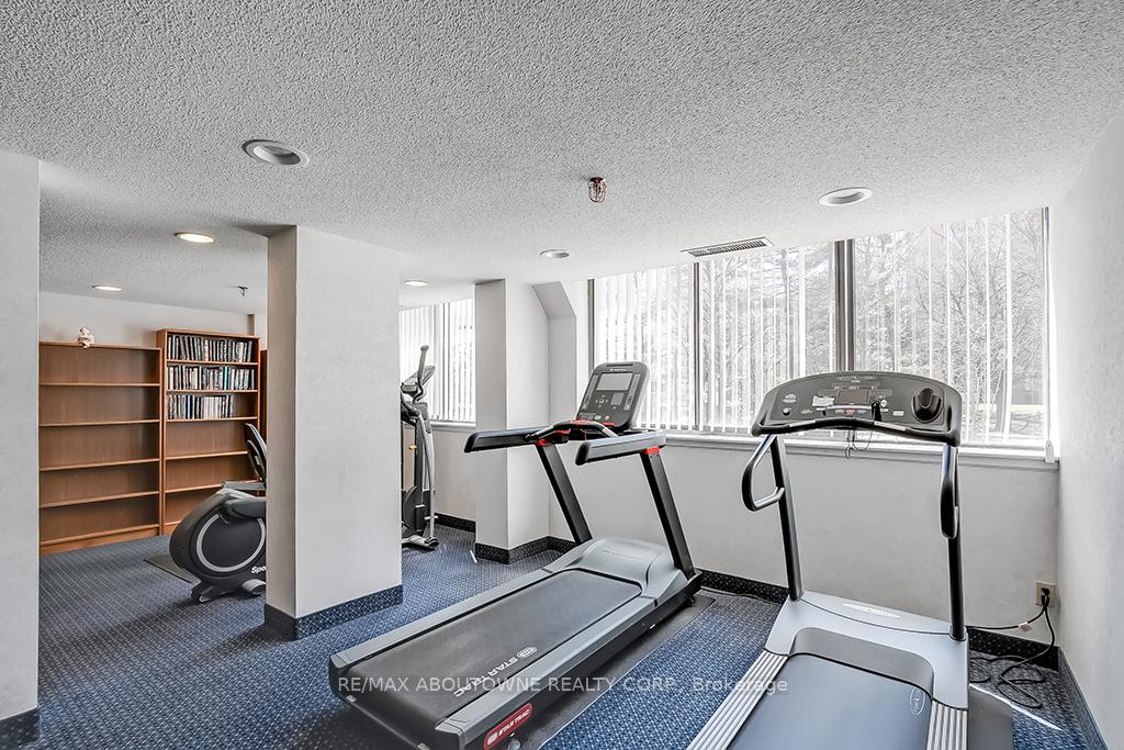 2 Bedrooms Condo at 1230 Marlborough,  Oakville For sale