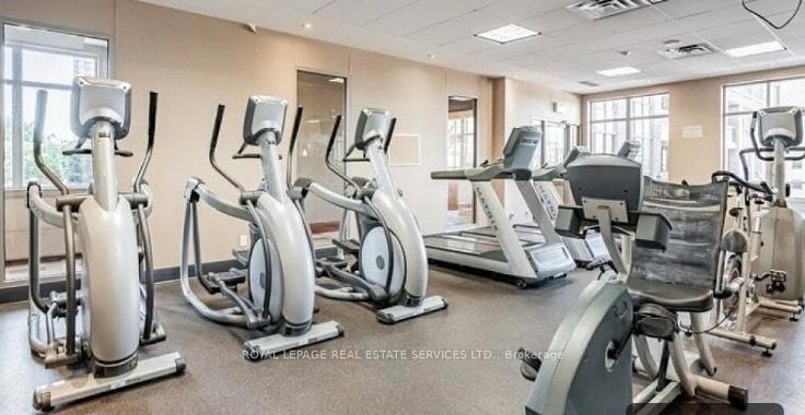 2 Bedrooms Condo at 320 City Centre,  Mississauga For sale