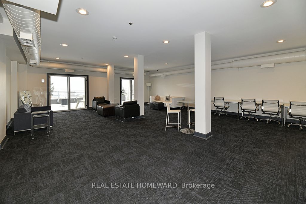 993 Queen Street W, #315