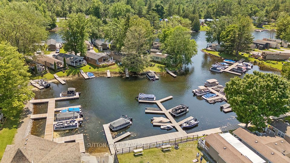 1082 SHAMROCK MARINA