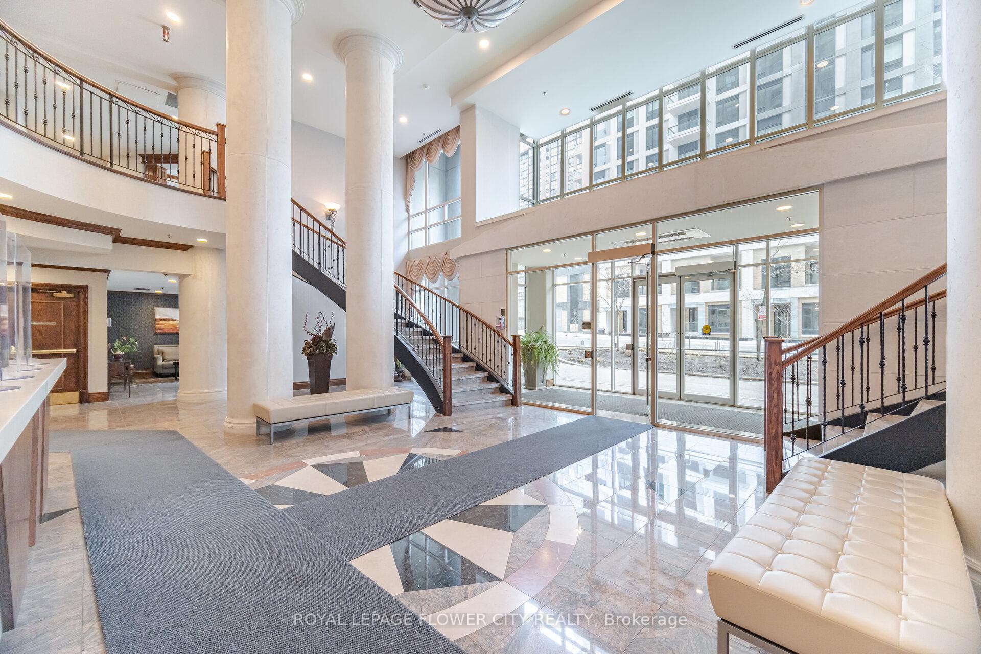 2 Bedrooms Condo at 156 Enfield, Mississauga For sale