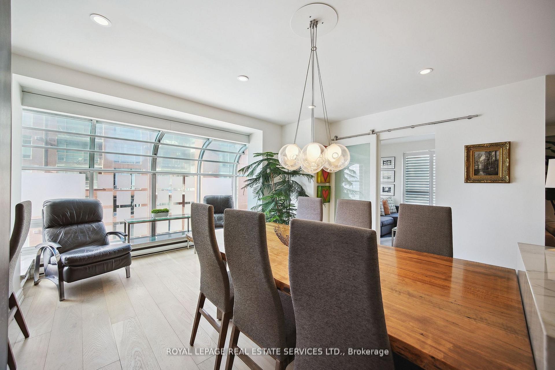2 Bedrooms Condo at 480 Queens, Toronto For sale
