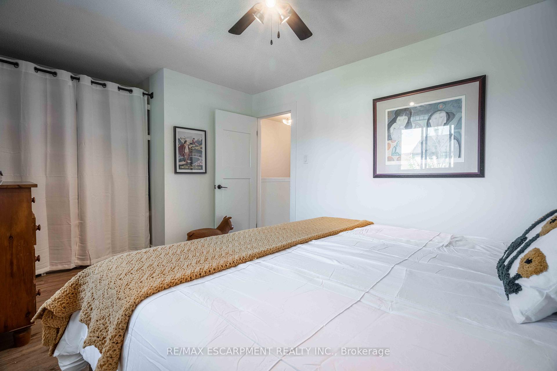 3 Bedrooms Condo at 1190 Upper Ottawa, Hamilton For sale