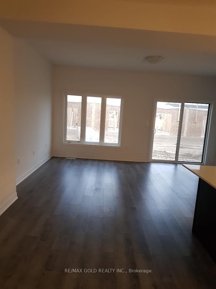 44 June Callwood Way, Brantford, ON N3T 0T7