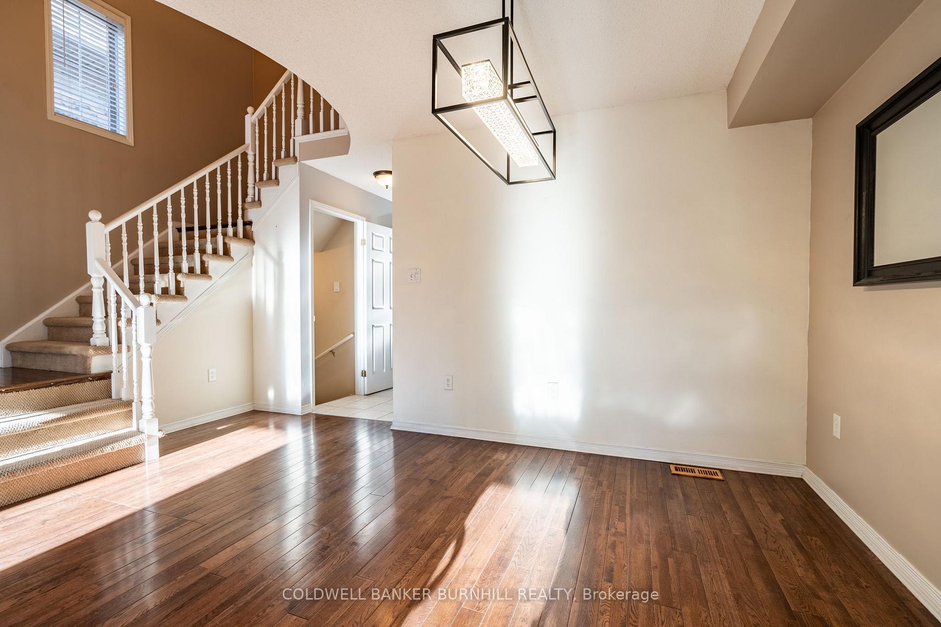 3 Bedrooms Condo at 1276 SILVAN FOREST,  Burlington For sale