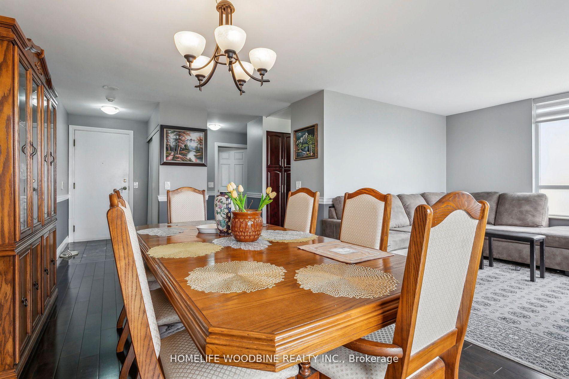 4 Bedrooms Condo at 700 Humberwood,  Toronto For sale