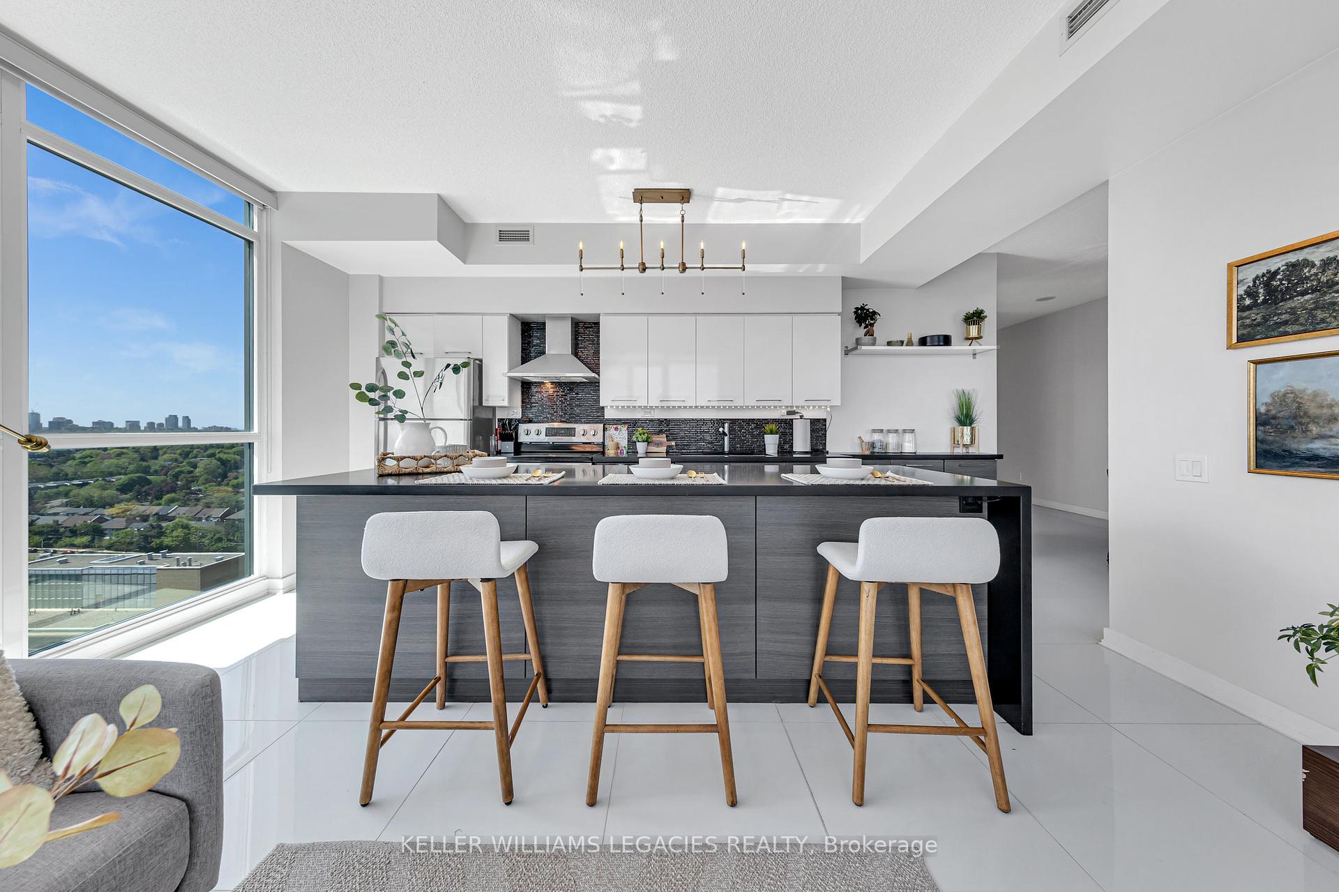 3 Bedrooms Condo at 29 Singer, Toronto For sale