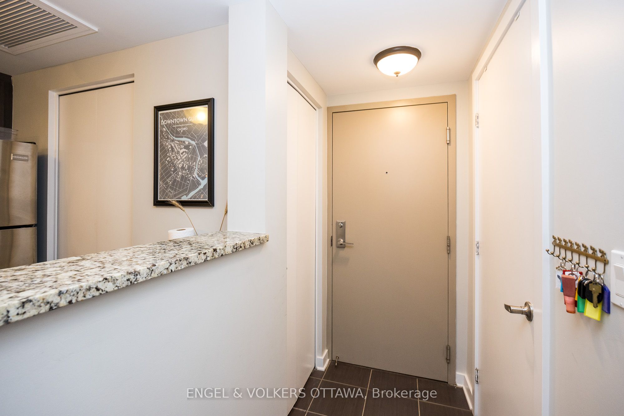#305 - 456 King Edward Avenue, LowerTownSandyHill, ON K1N 0B4