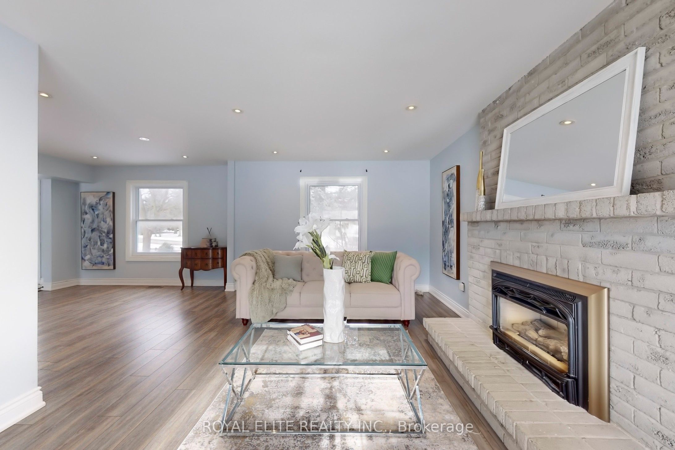 6 Lady Diana Court, Whitchurch-Stouffville, ON L0H 1G0