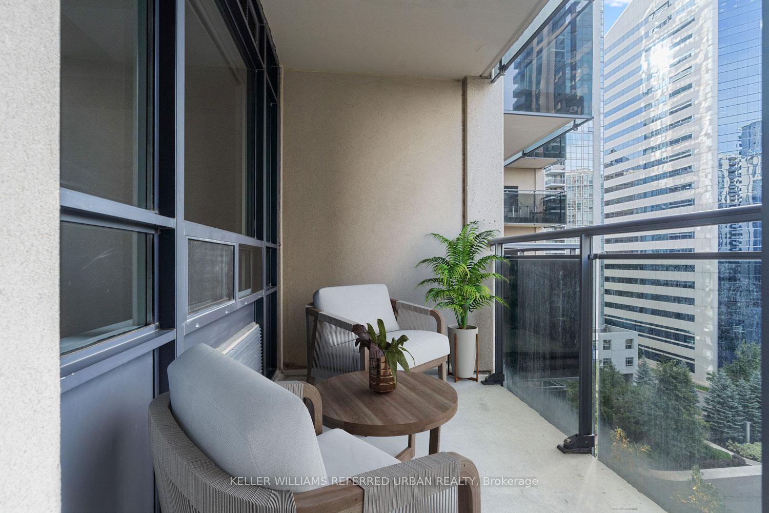 1 Bedroom Condo at 155 Beecroft, Toronto For sale