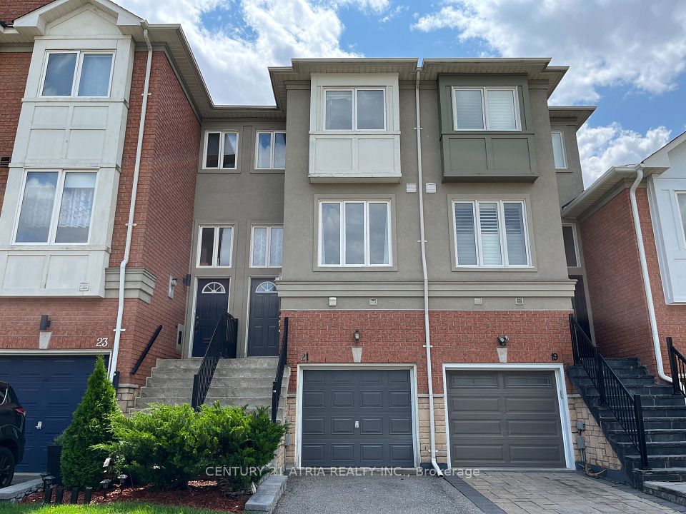 21 Coburg Crescent, Richmond Hill, ON L4B 4E1