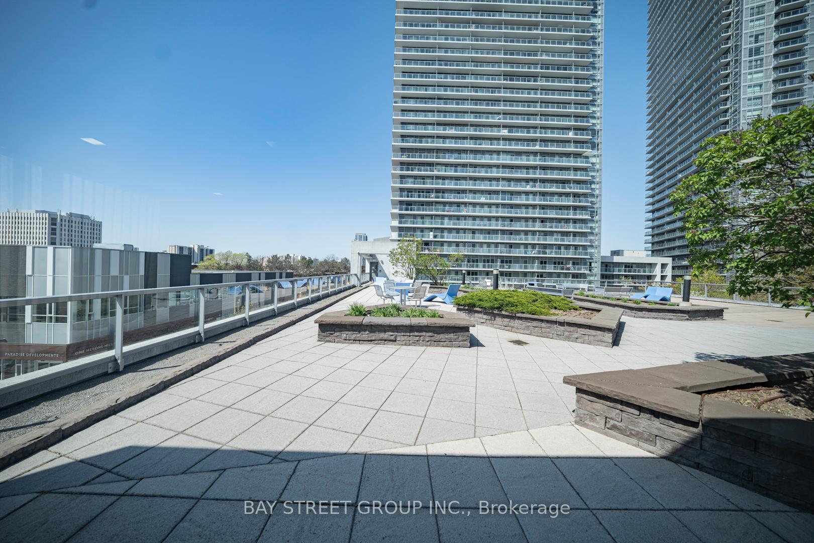 1 Bedroom Condo at 275 Yorkland, Toronto For sale