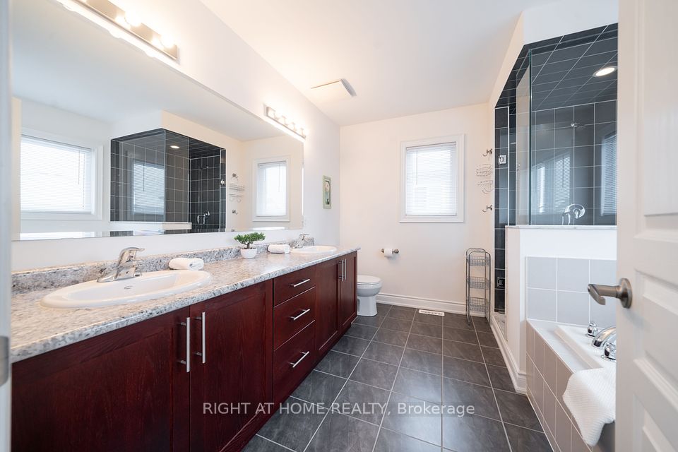 Primary 5pc Ensuite