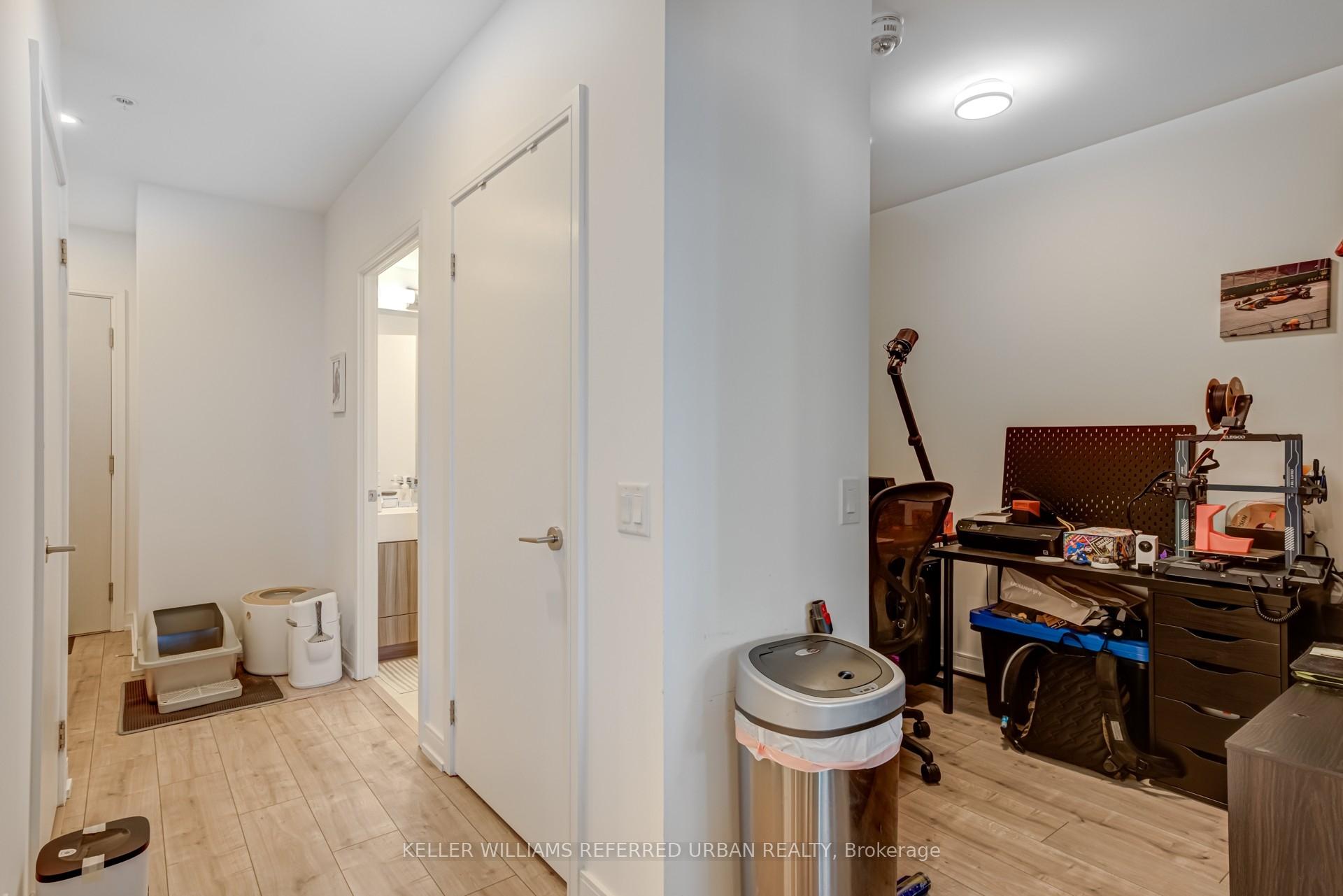 2 Bedrooms Condo at 30 Samuel Wood, Toronto For sale