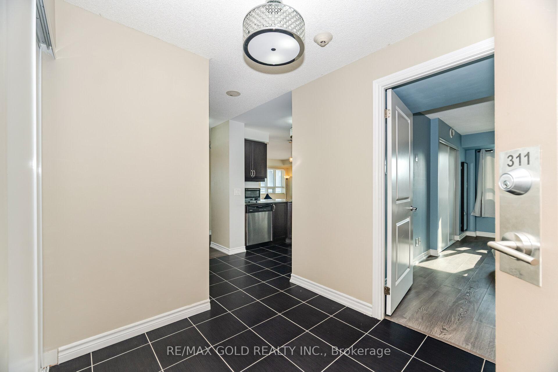 2 Bedrooms Condo at 7730 Kipling, Vaughan For sale
