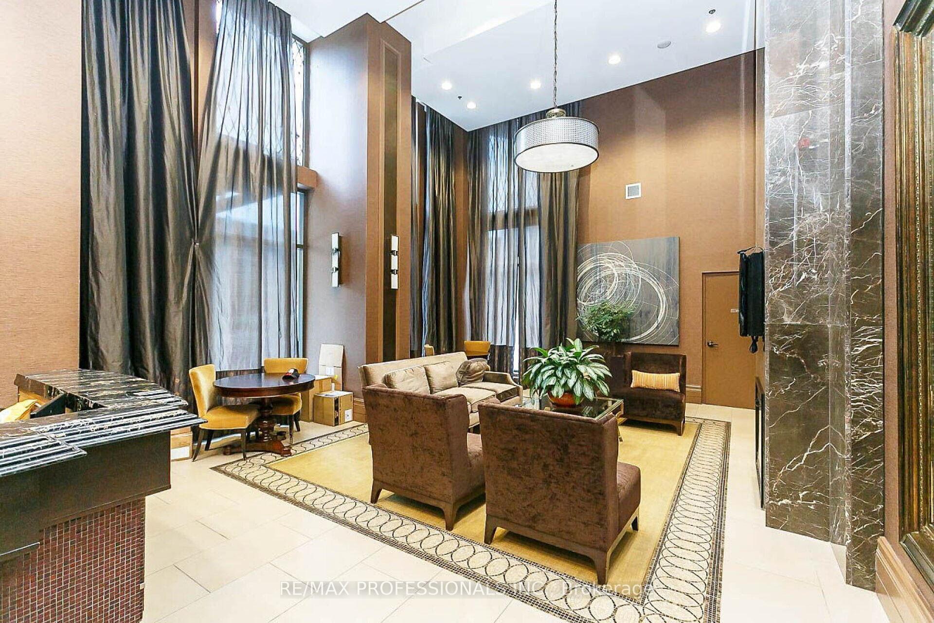 #2302 – 385 Prince Of Wales Drive, Mississauga, ON L5B 0C6