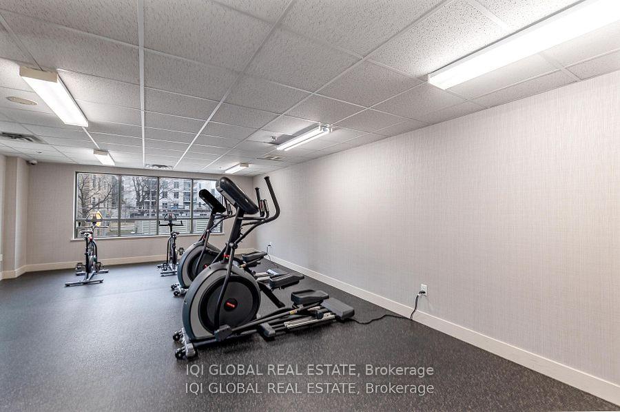 2 Bedrooms Condo at 1420 Dupont, Toronto For sale