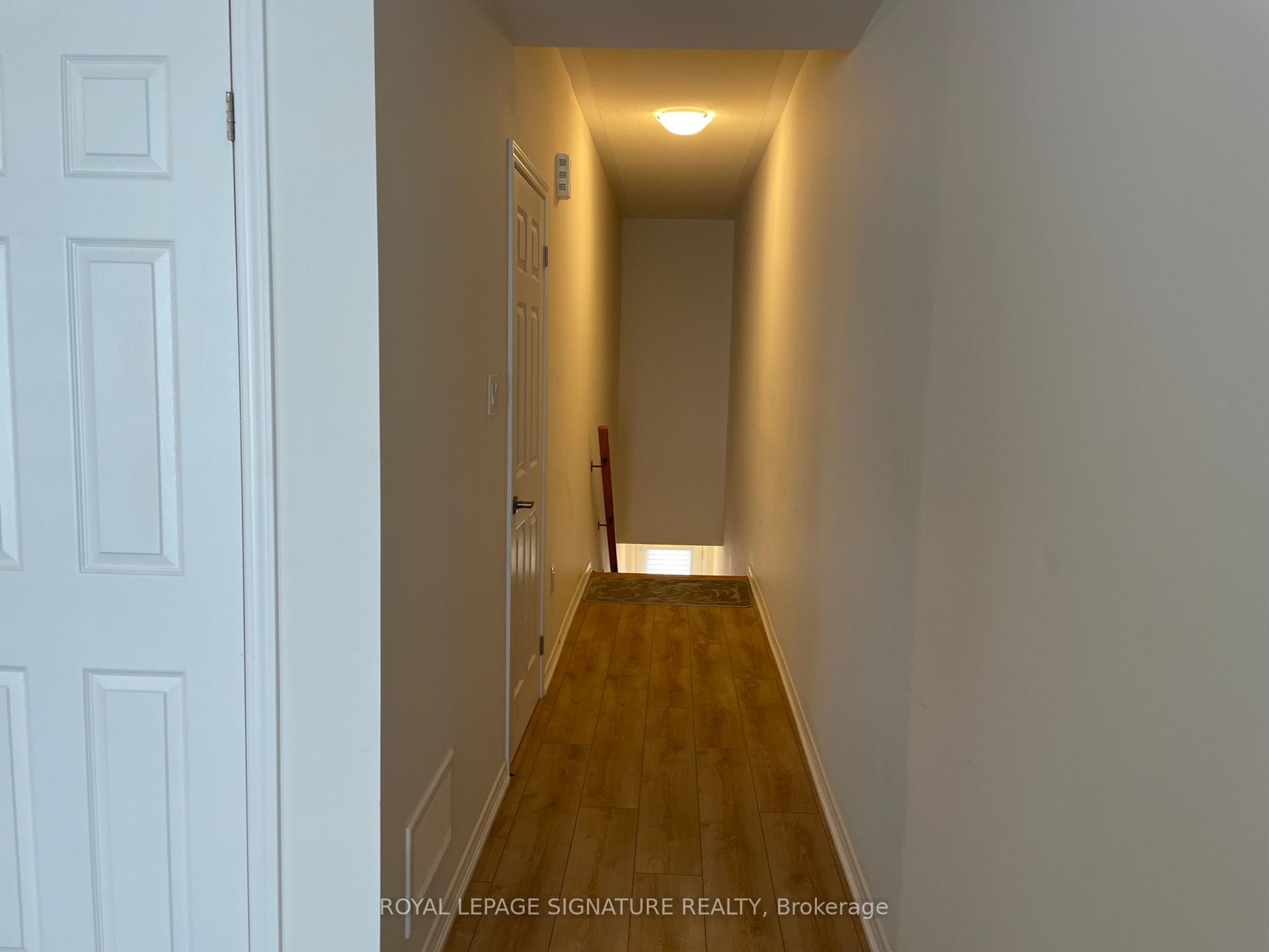 3 Bedrooms Condo at 20 Woodstream, Toronto For sale
