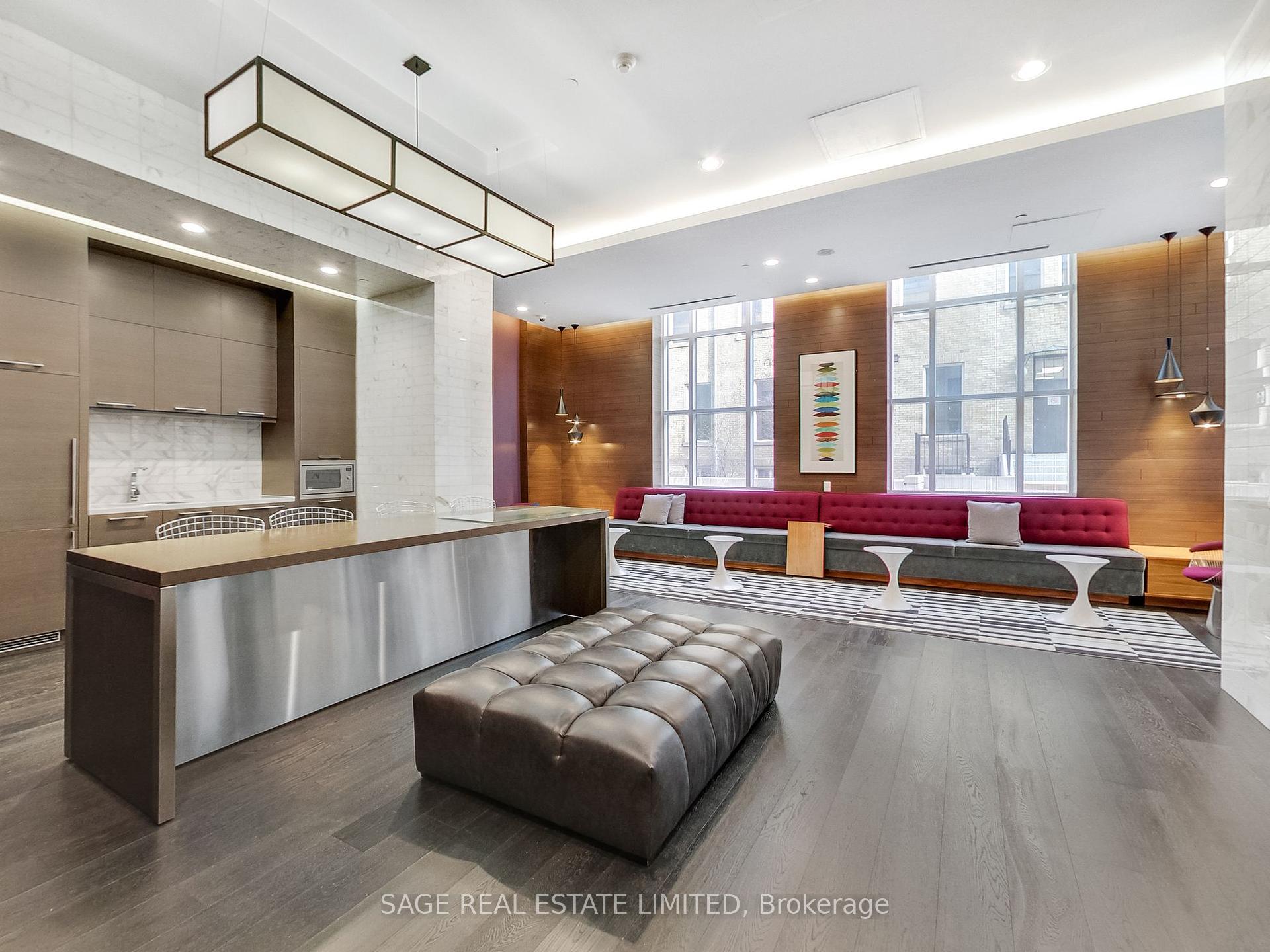 2 Bedrooms Condo at 105 George, Toronto For sale