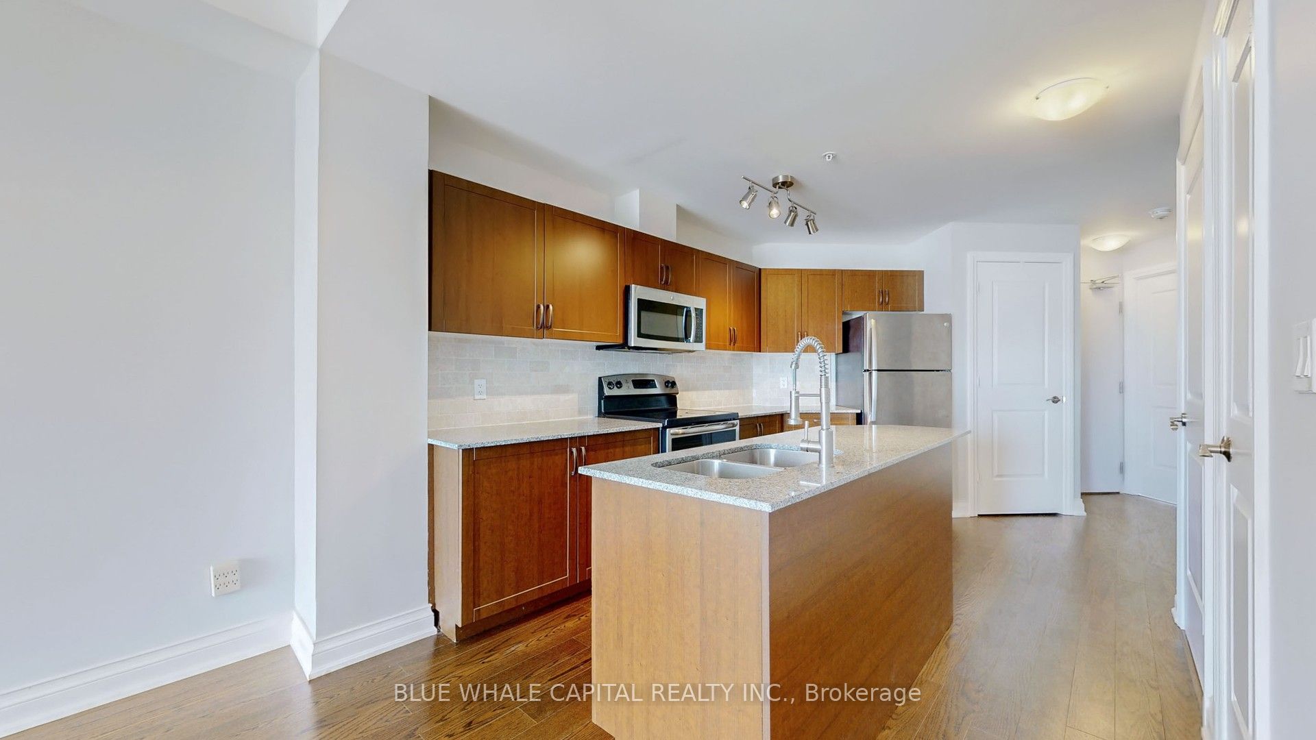 68 Main Street N, #426