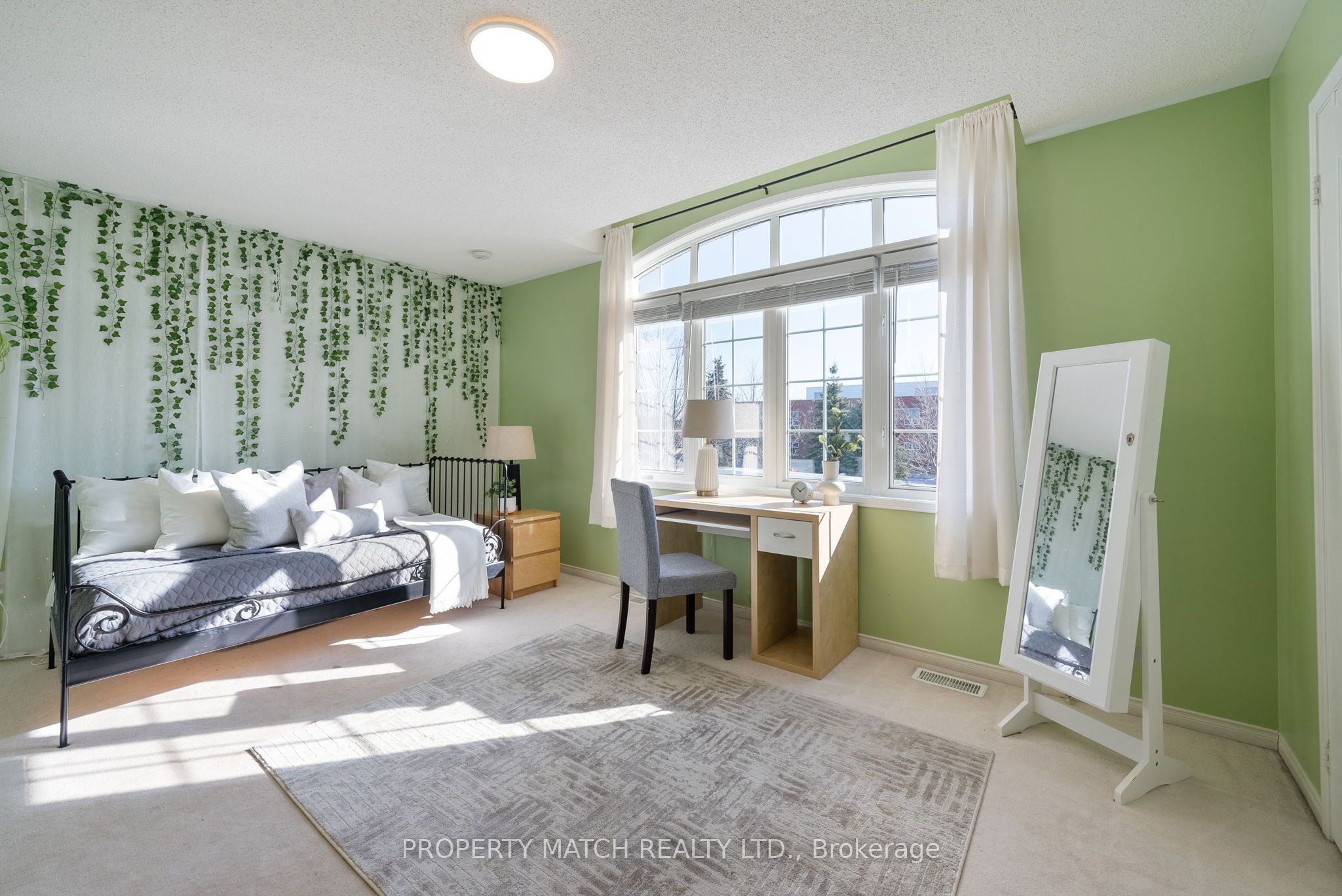 3122 Country Lane