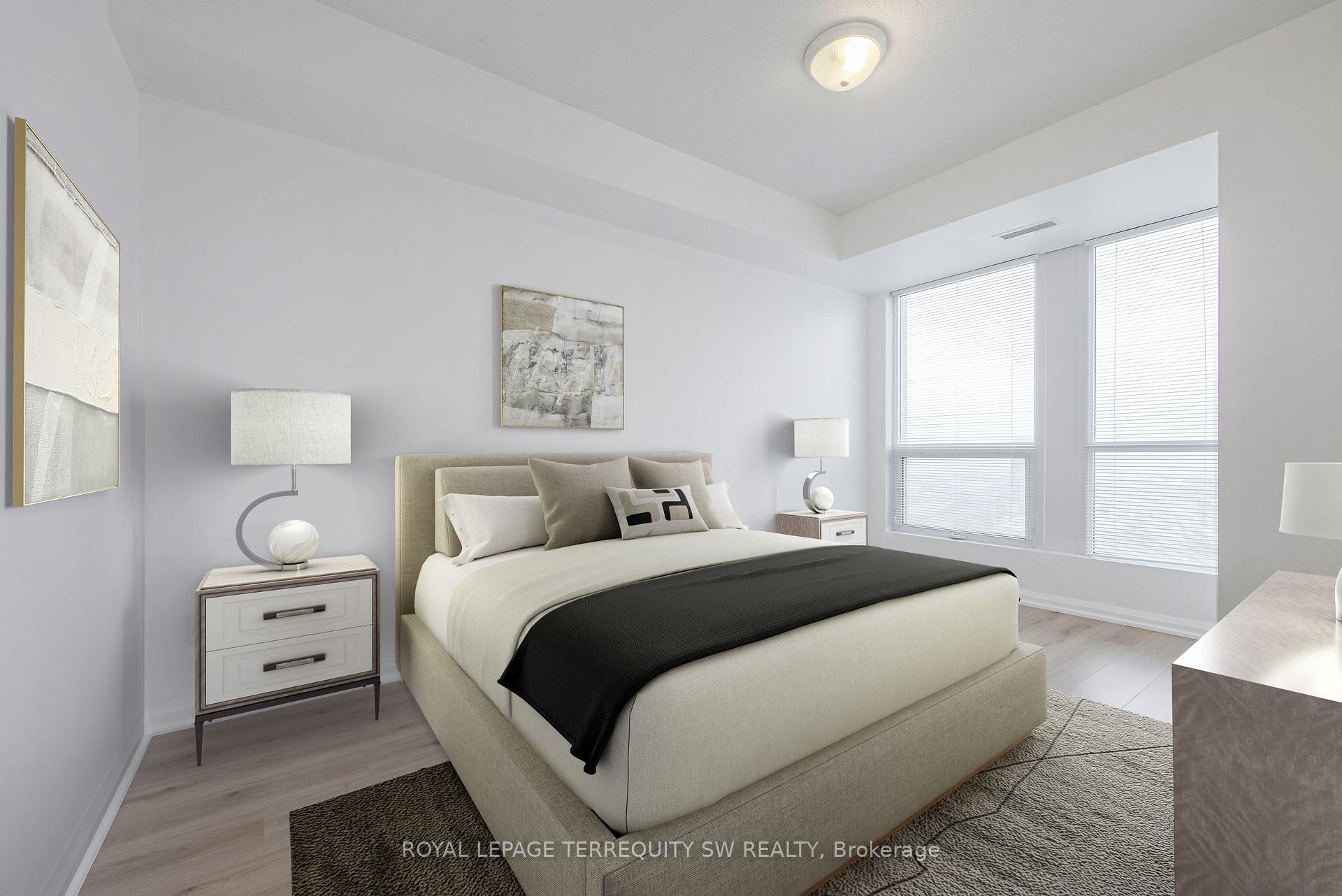 3 Bedrooms Condo at 628 Fleet, Toronto For sale