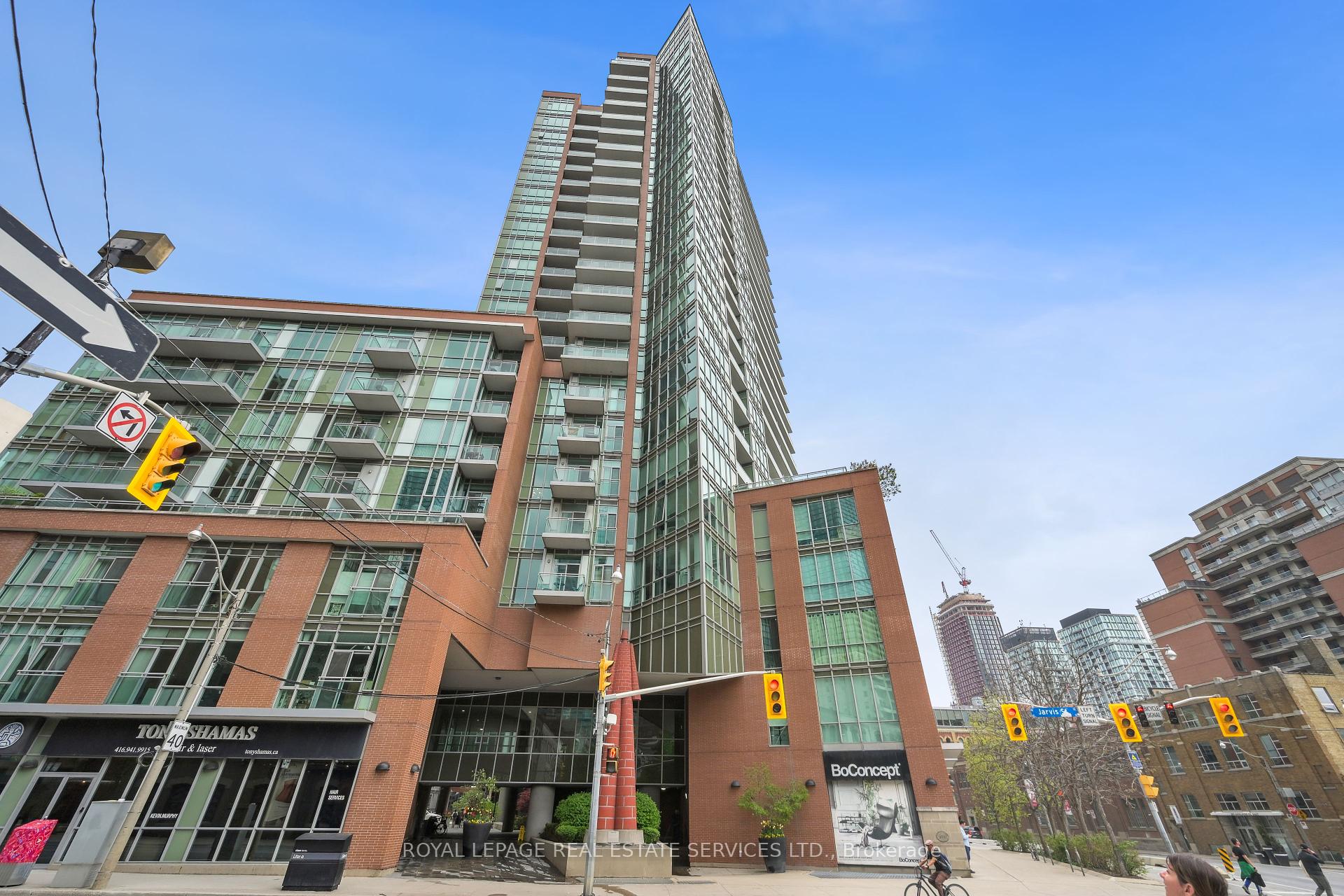 #S1607 - 112 George Street, Toronto, ON M5A 2M5 #S1607