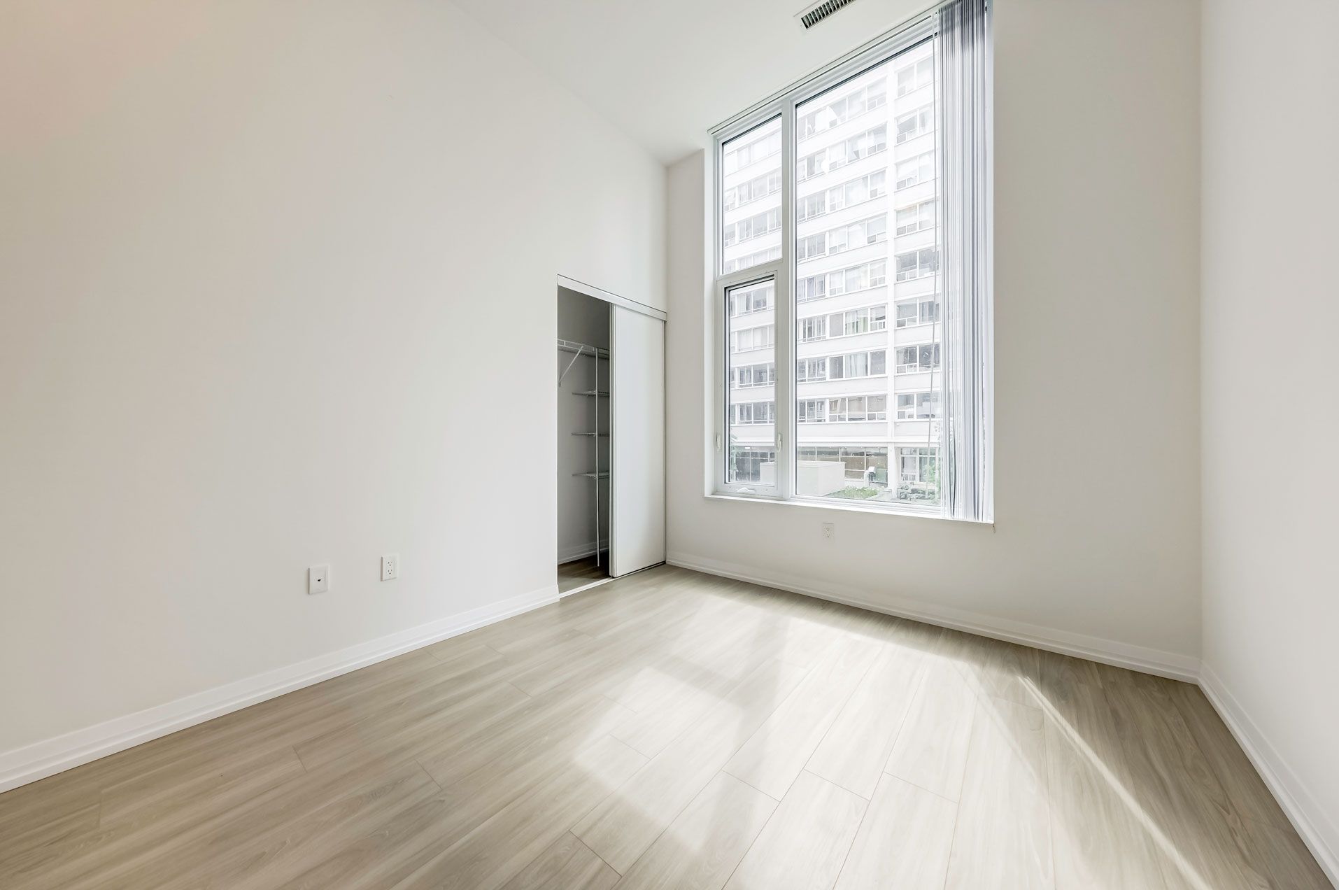 50 Dunfield Avenue TH116