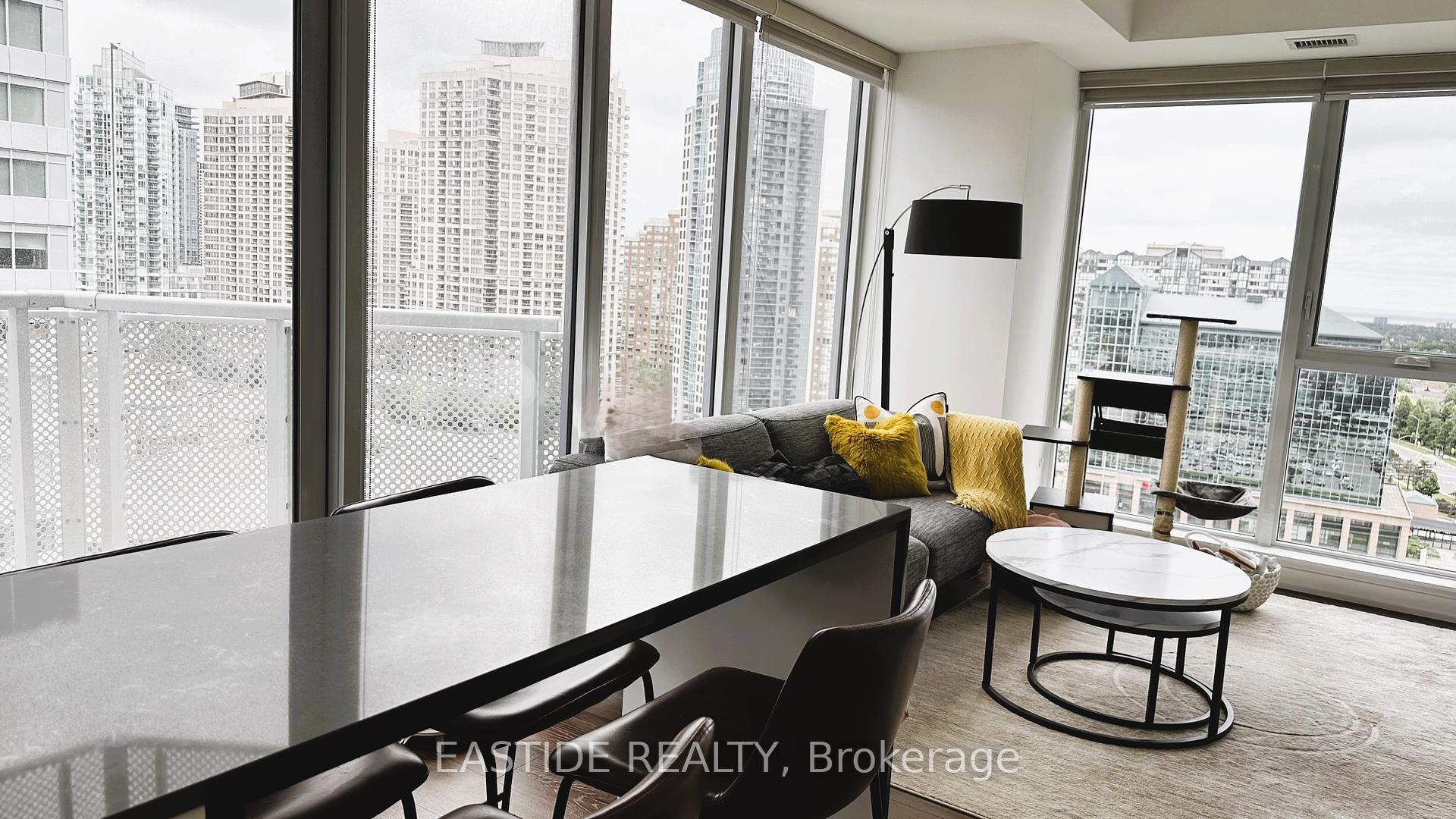 3 Bedrooms Condo at 4065 Confederation, Mississauga For sale