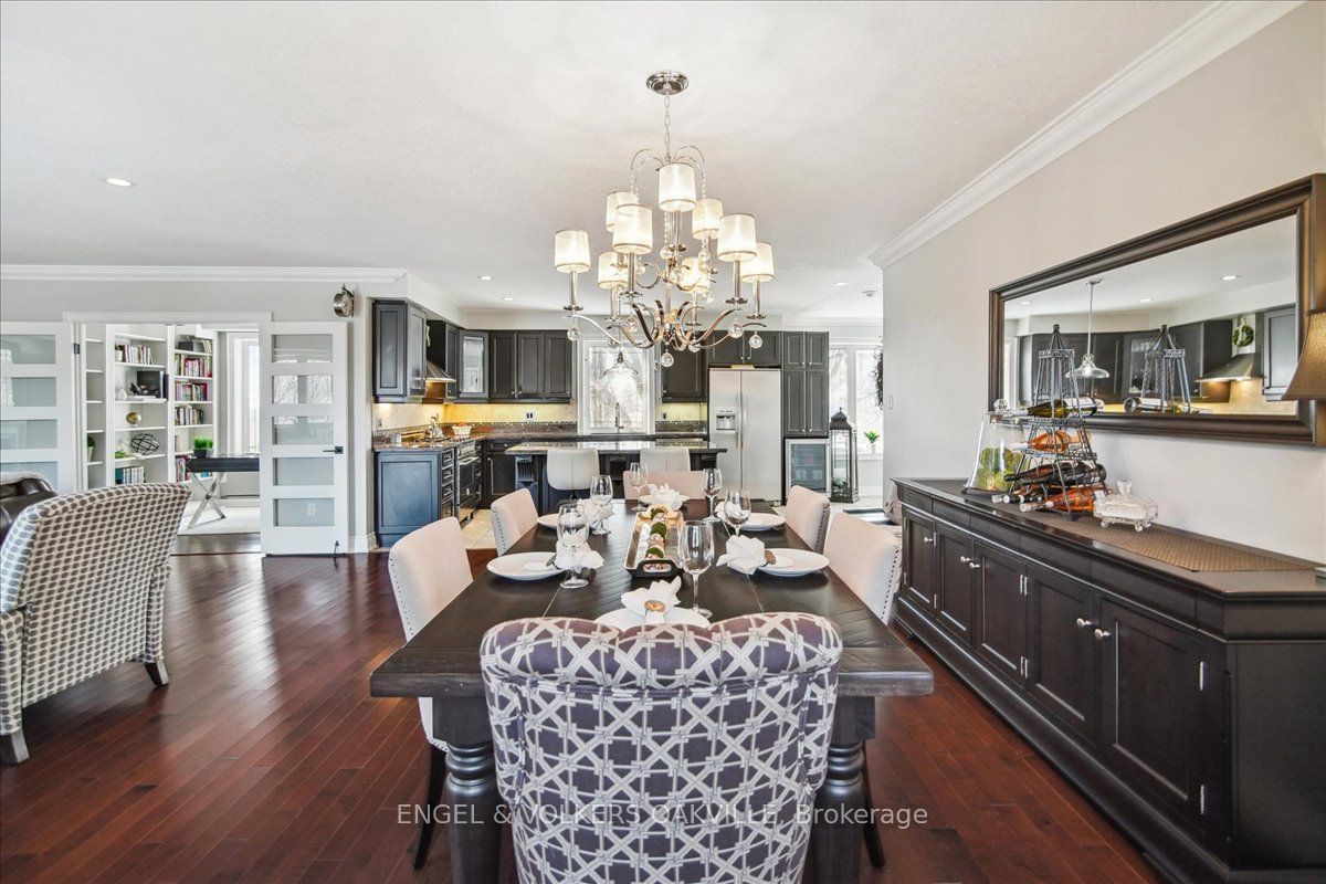 390 Upper Middle Road E, #306