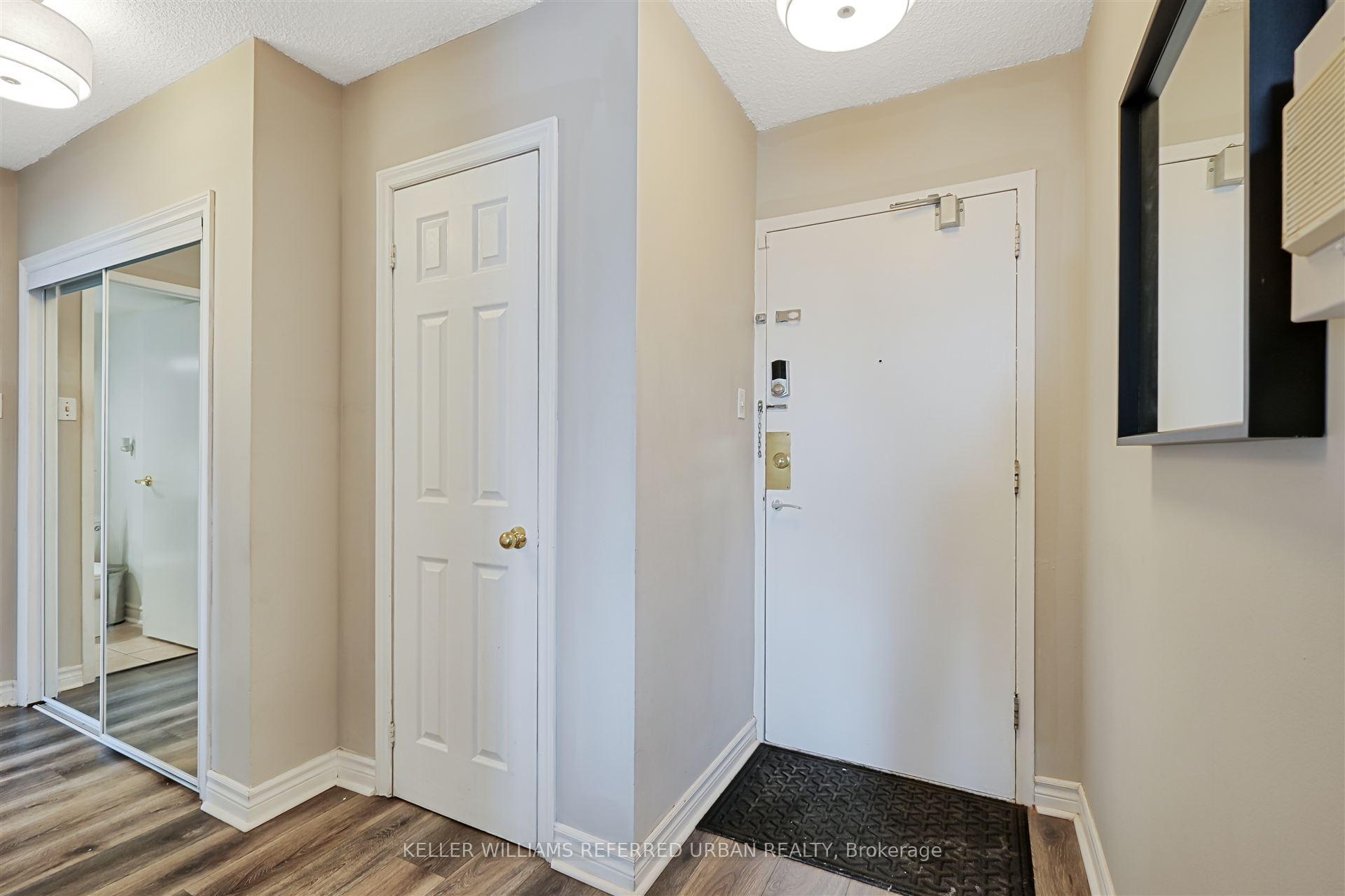 2 Bedrooms Condo at 940 Caledonia, Toronto For sale