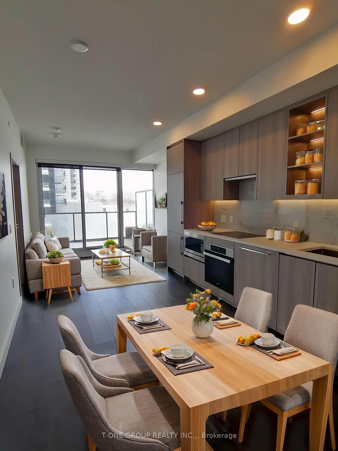 2 Bedrooms Condo at 95 Mcmahon, Toronto For sale