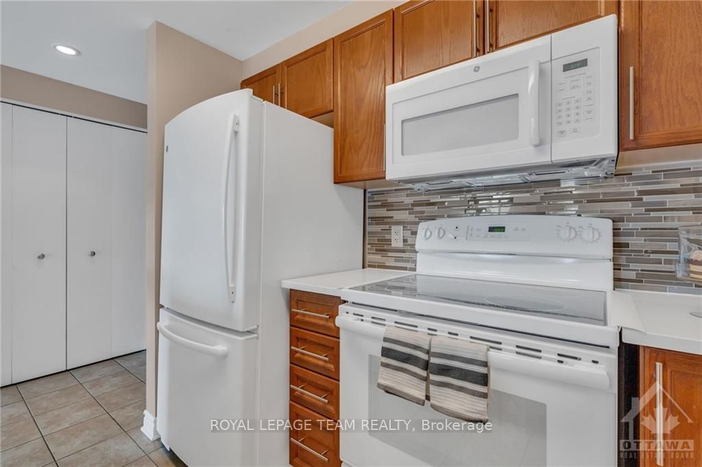 200 RIDEAU Street, #1206