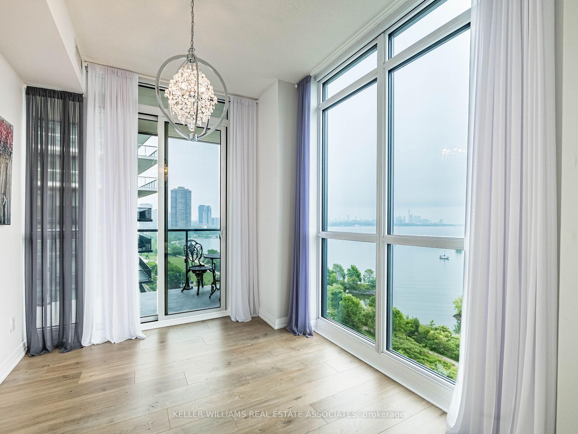 3 Bedrooms Condo at 59 Annie Craig, Toronto For sale