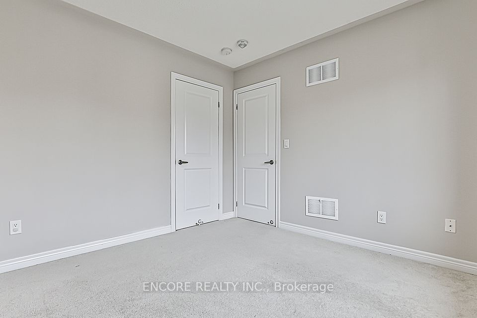 https://trreb-image.ampre.ca/3SjtbGwgy11y2ridlvjyqo2LidYRrYTON4A4pQIXl2I/rs:fit:960:960/wm:.5:so:0:50:.4/wmsh:10/wmt:PHNwYW4gZm9yZWdyb3VuZD0nd2hpdGUnIGZvbnQ9JzY4Jz5FTkNPUkUgUkVBTFRZIElOQy4sIEJyb2tlcmFnZTwvc3Bhbj4/L3RycmViL2xpc3RpbmdzLzQxLzAyLzkxLzMyL3AvYjgwMGQ0YzAtNzQ5ZS00YmUzLWEyMmItZDVlOWJiNmFlMGUwLmpwZw.jpg