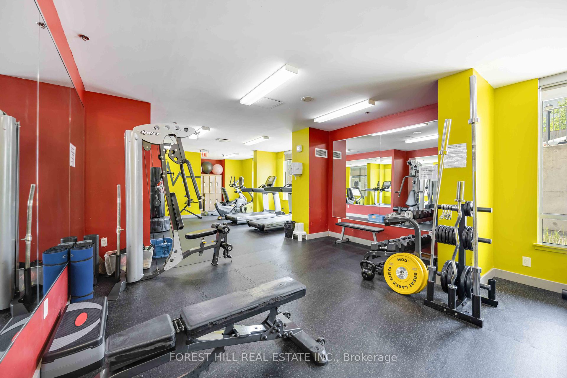 2 Bedrooms Condo at 812 Lansdowne, Toronto For sale
