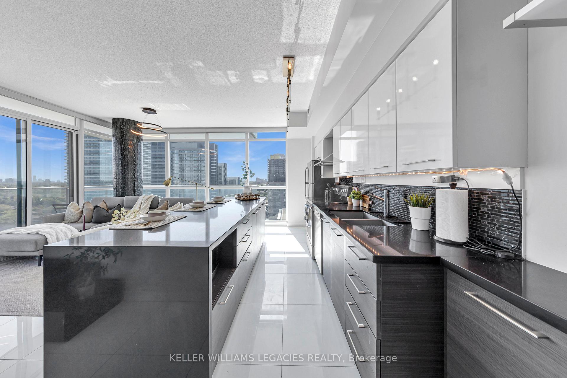 3 Bedrooms Condo at 29 Singer, Toronto For sale