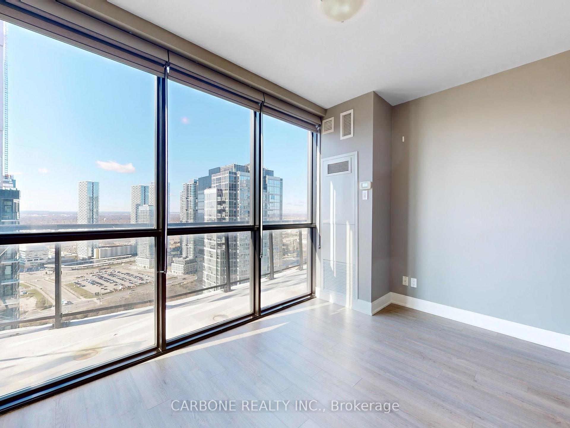 3 Bedrooms Condo at 2900 Hwy 7, Vaughan For sale