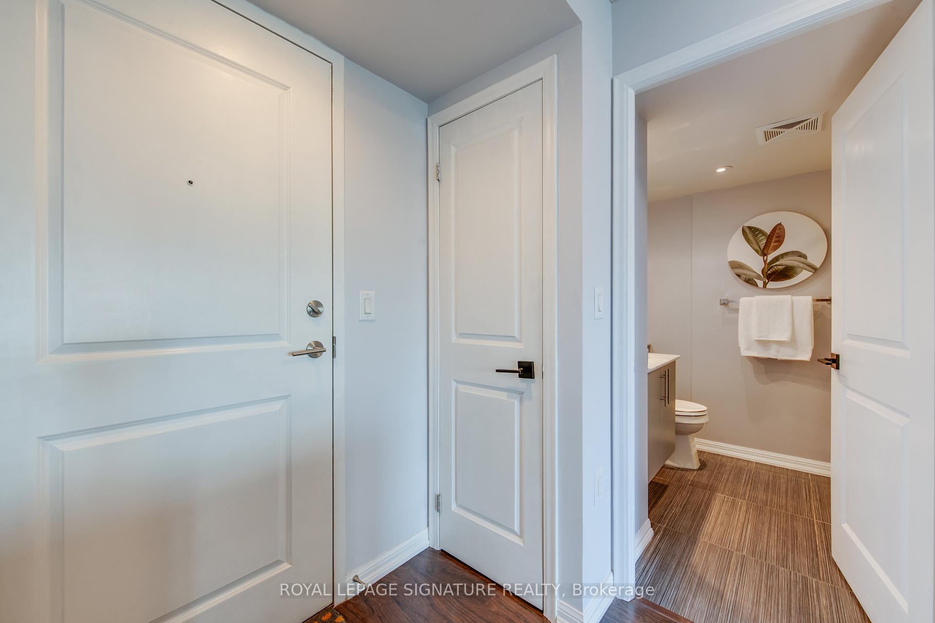 2 Bedrooms Condo at 125 Western Battery, Toronto For sale