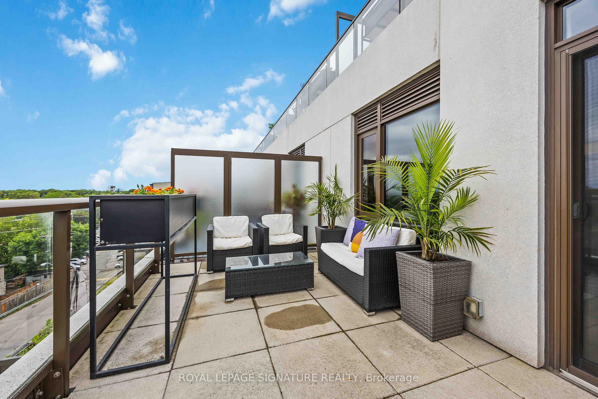 1 Bedroom Condo at 1100 Kingston, Toronto For sale