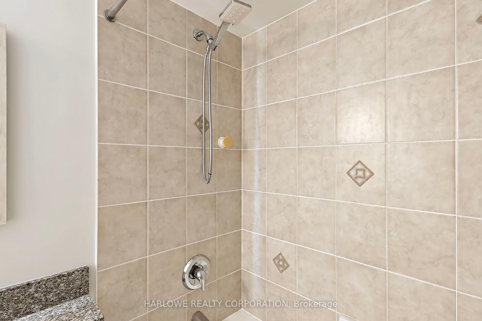 2 Bedrooms Condo at 4850 Glen Erin,  Mississauga For sale