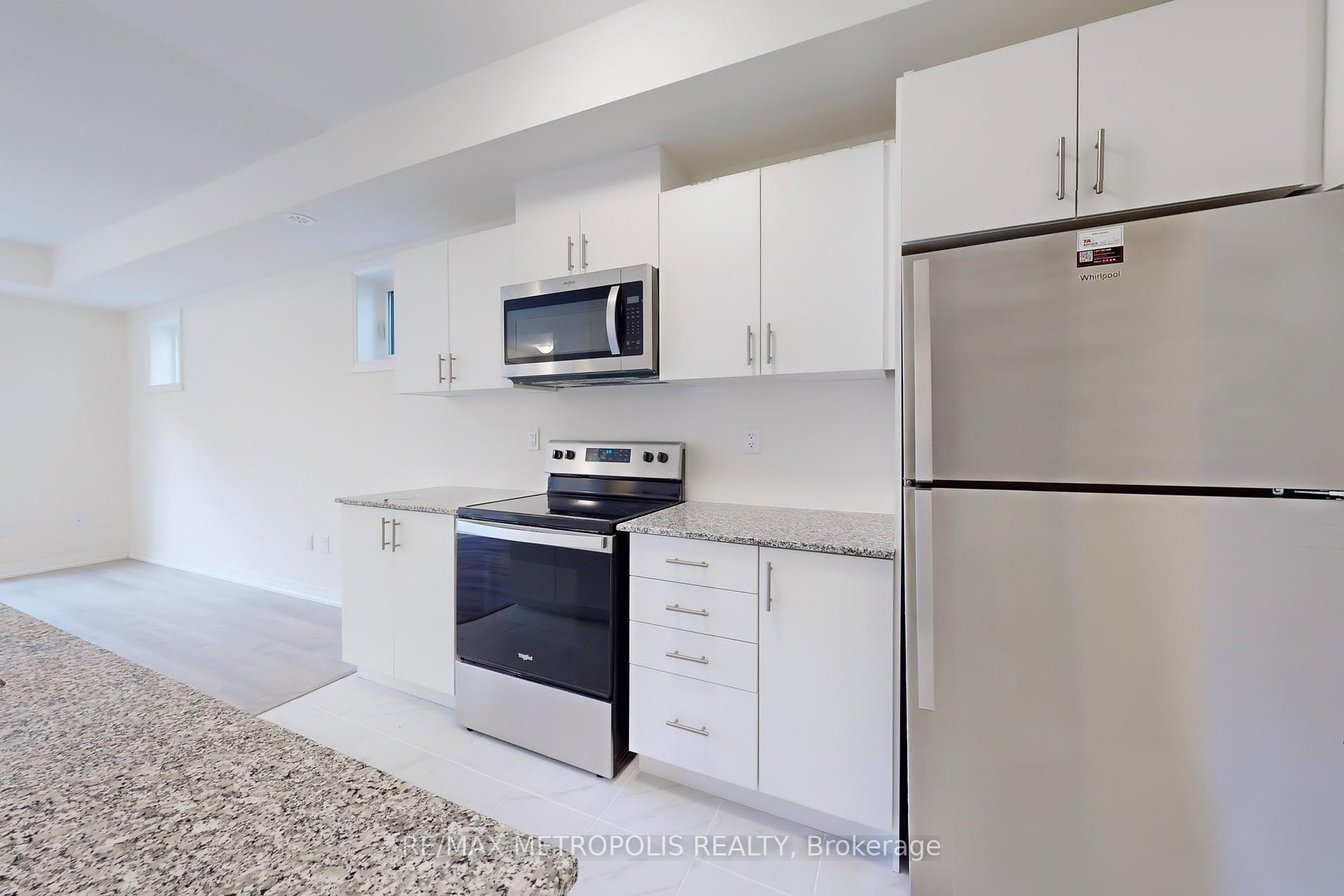 3 Bedrooms Condo at 35 Priya, Toronto For sale