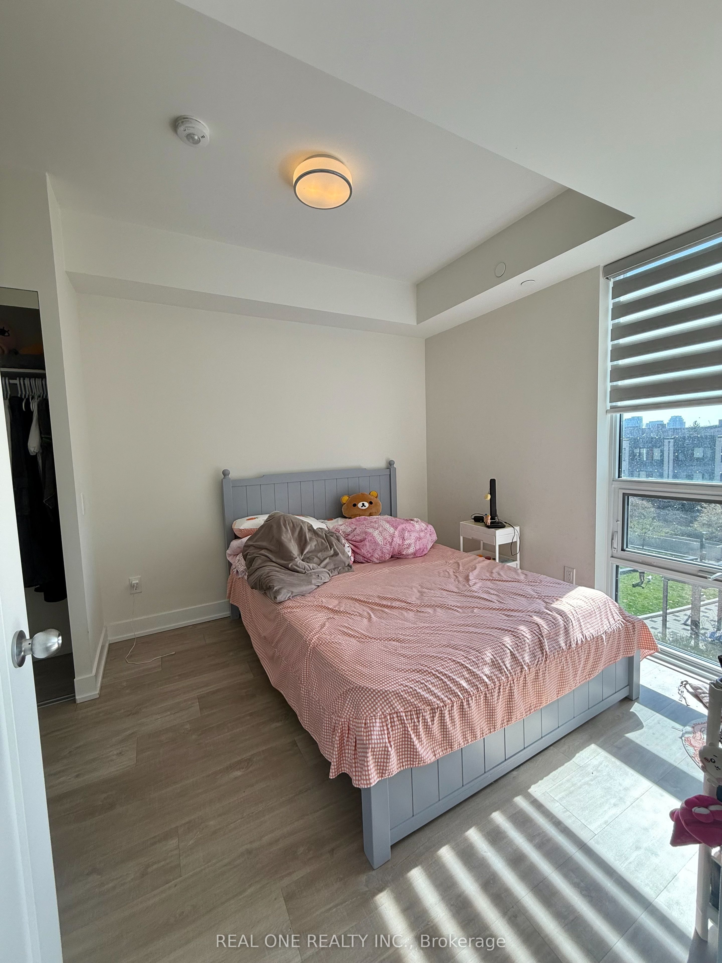 80 Vanauley Street, #303