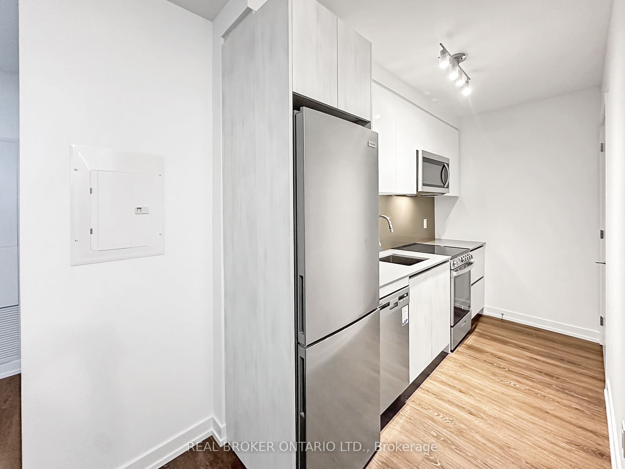3100 Keele Street, #443