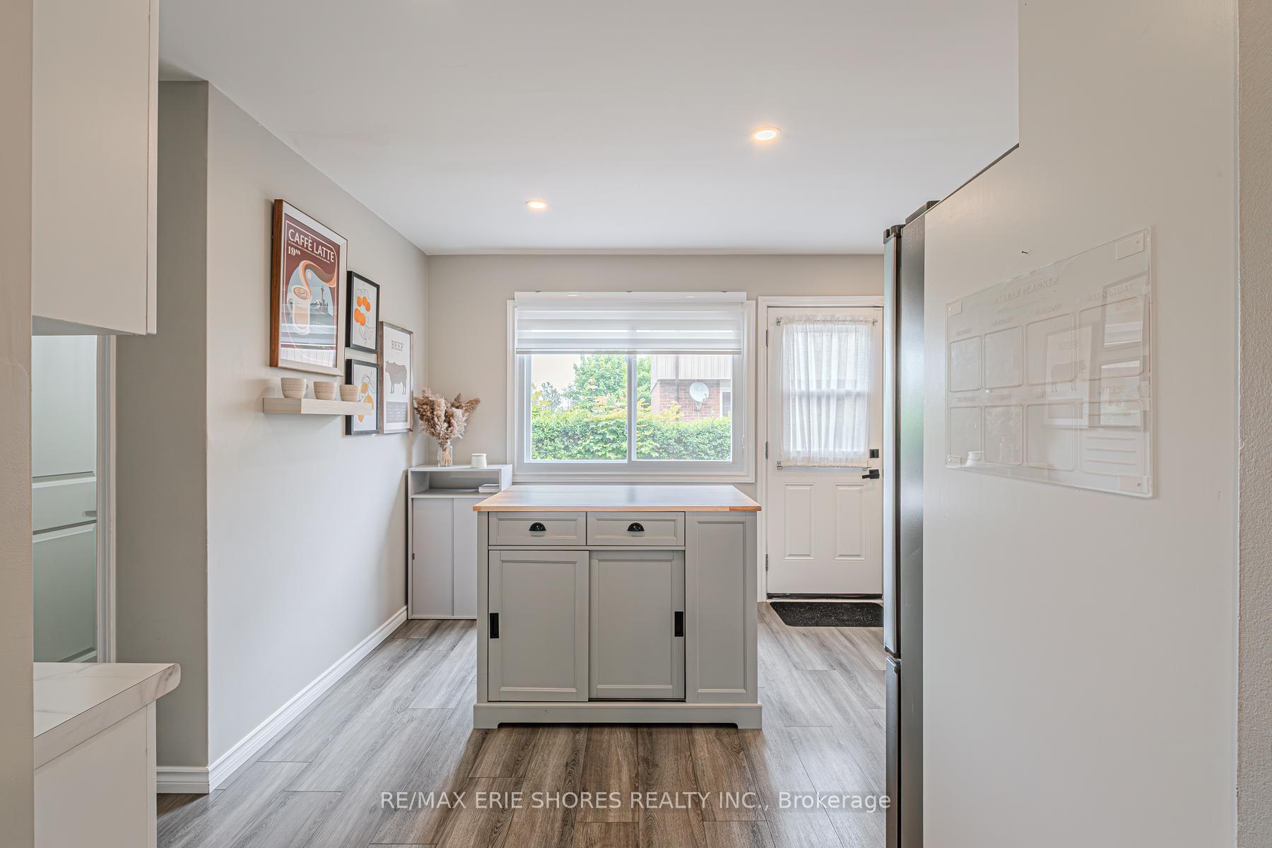3 Bedrooms Condo at 69 Mount Albion, Hamilton For sale