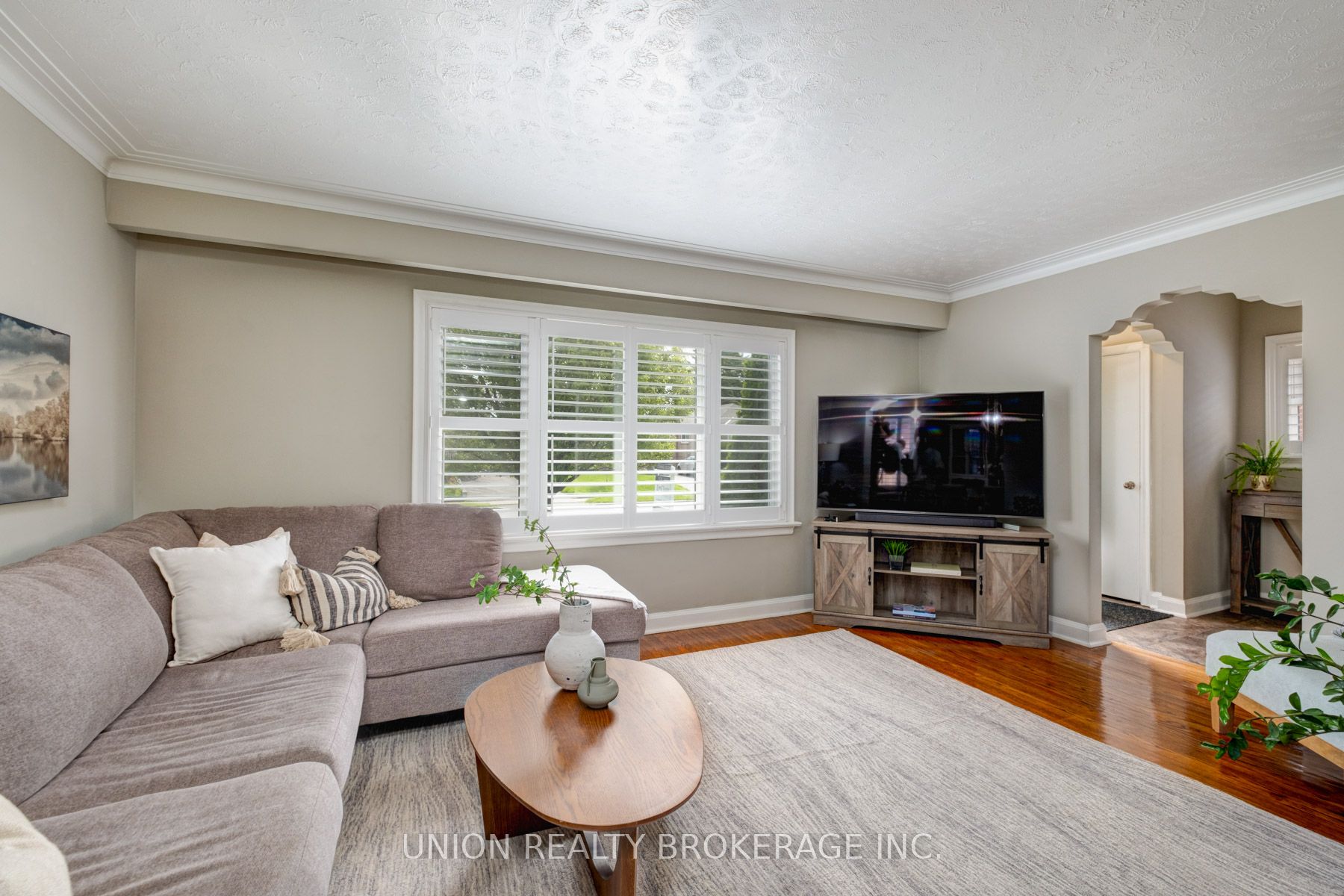 100 Lilian Drive