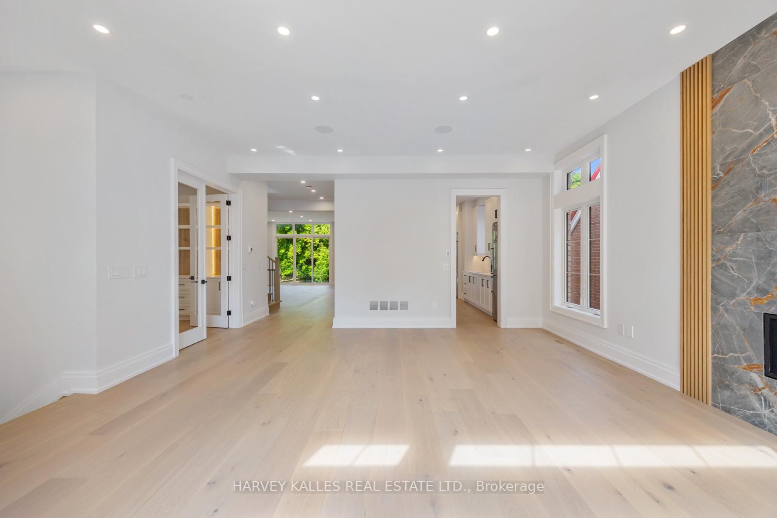5 Graymar Avenue